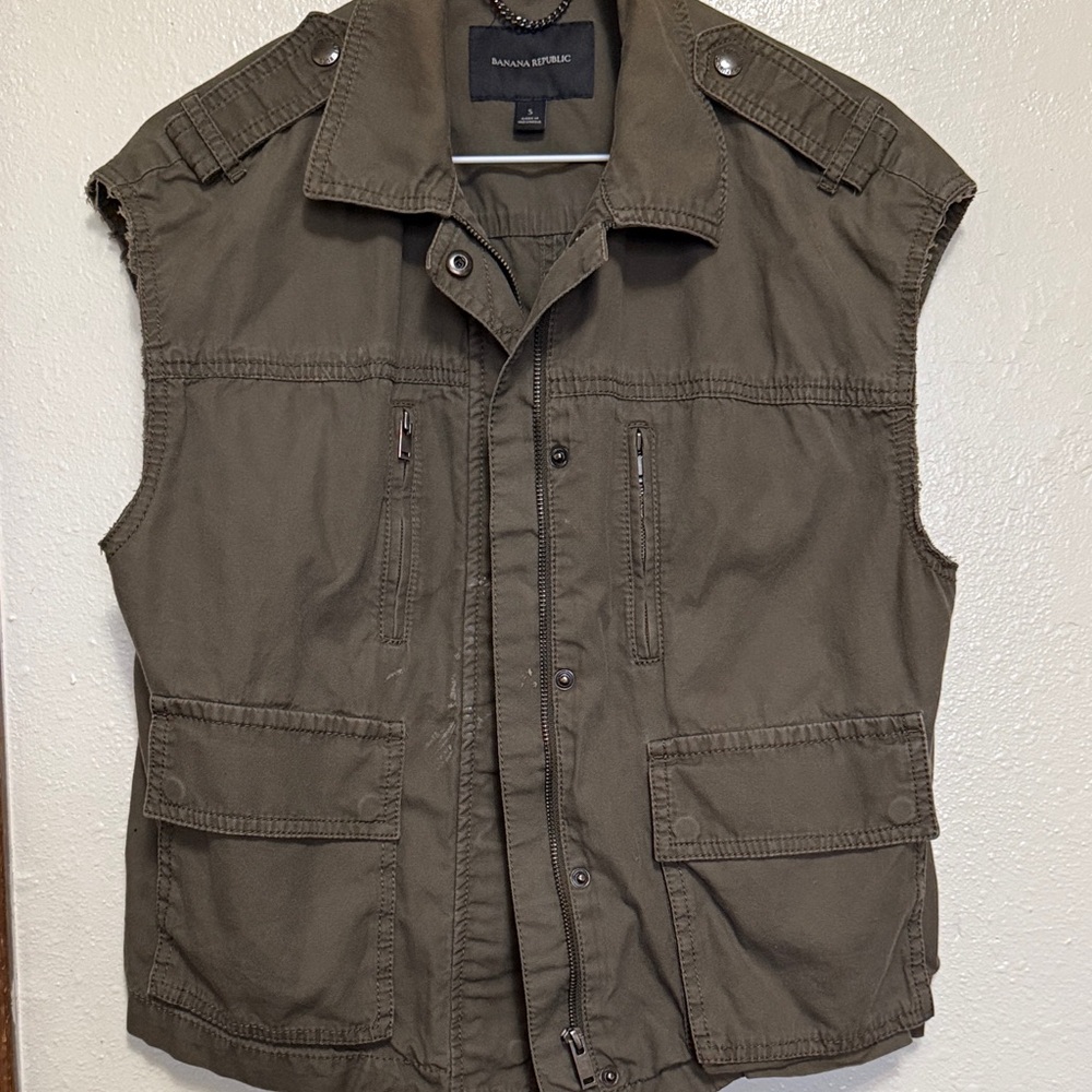 Banana Republic Men's Khaki Utility Vest